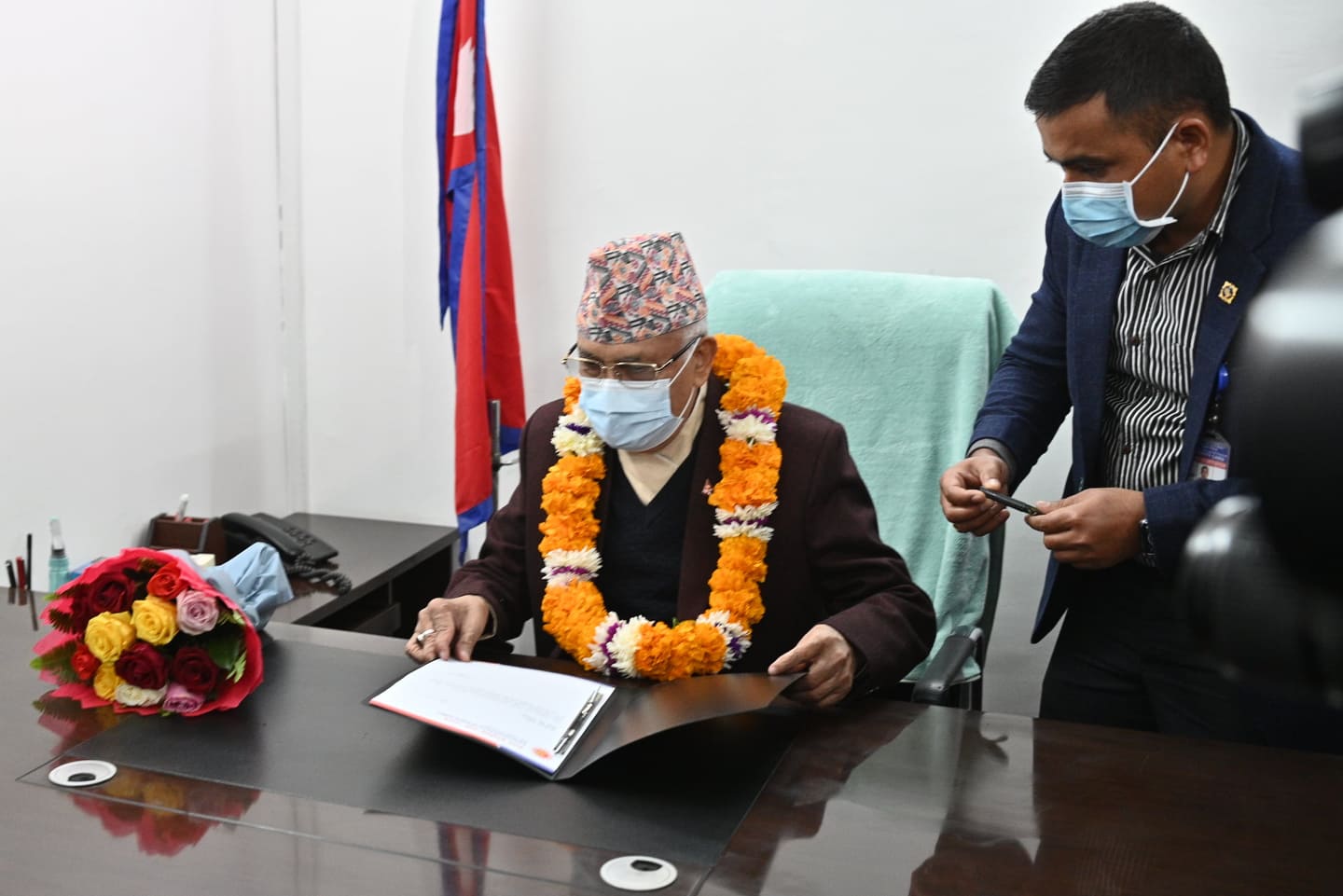 सर्वाेच्चमा लफडा गराएर न्यायालयको हुर्मत लिइयो : ओली